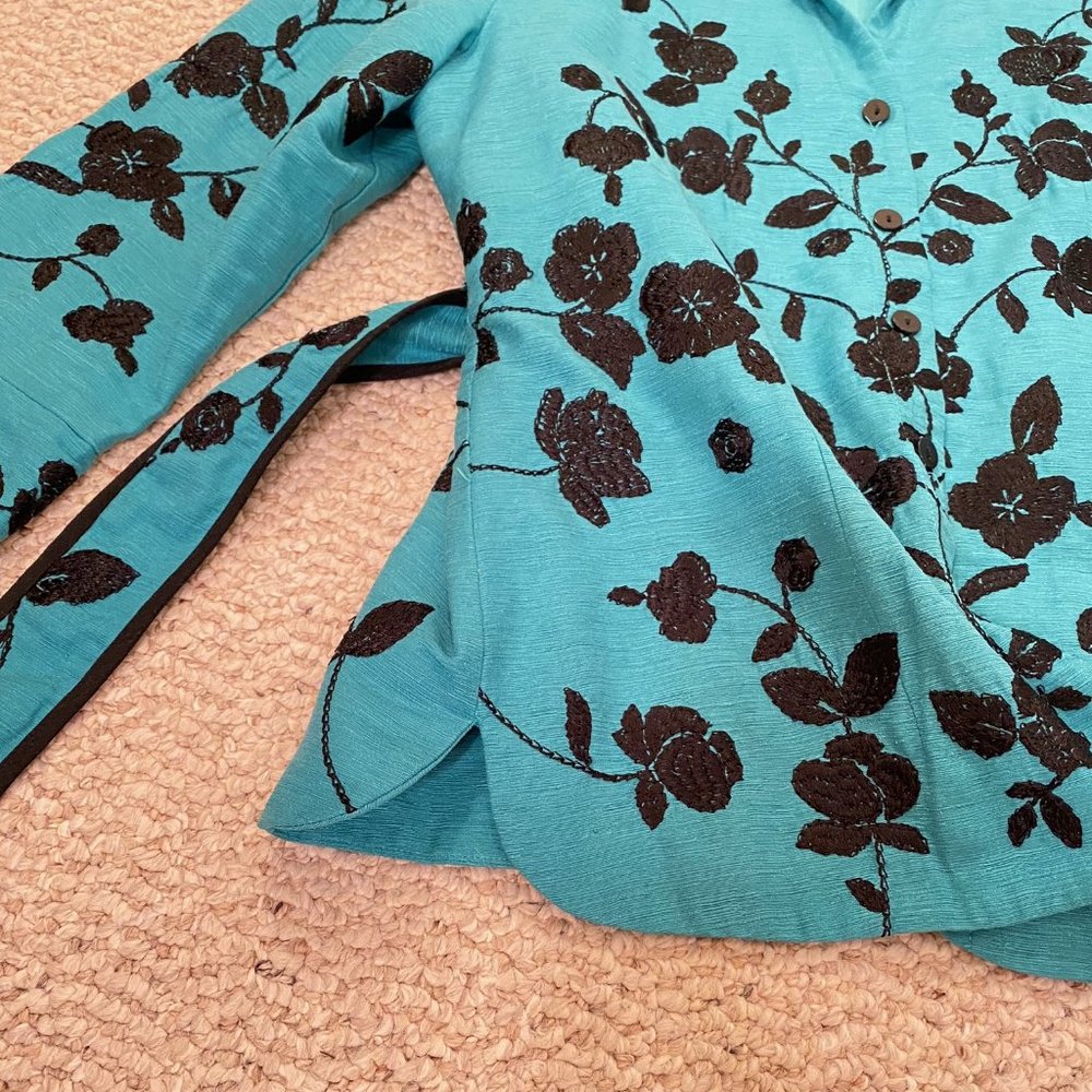Teal Ladies Blazer -- 100% Silk - Picture 15 of 16